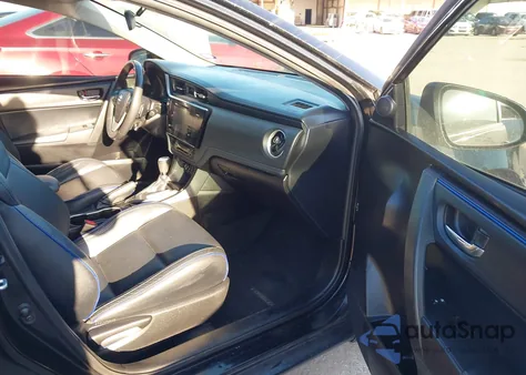 2017 Toyota Corolla Xse z USA, uszkodzony, nr VIN 5YFBURHE6HP703069